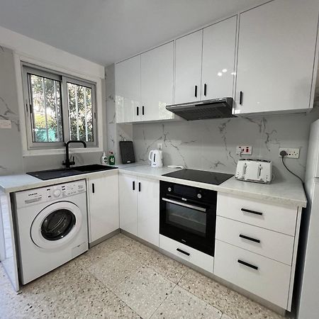파포스 Natalia'S Townhouse, Margarita Gardens 003 빌라 외부 사진