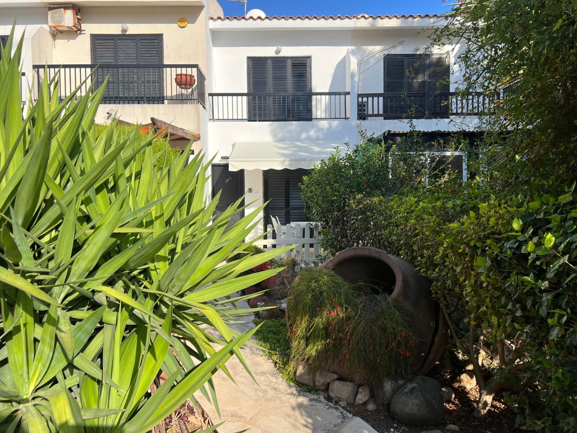 파포스 Natalia'S Townhouse, Margarita Gardens 003 빌라 외부 사진